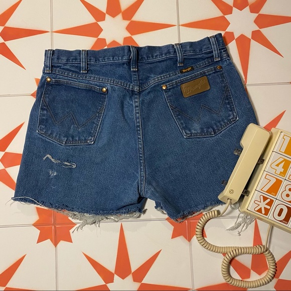 Wrangler True Blue High Rise Denim Cutoffs - Picture 1 of 6